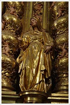 Estatua de Santa Paciencia en la basílica de San Lorenzo de Huesca (siglos XVII-XVIII). Banco de imágenes del ISFTIC Estatua de Santa Paciencia en la basílica de San Lorenzo de Huesca (siglos XVII-XVIII). Banco de imágenes del ISFTIC